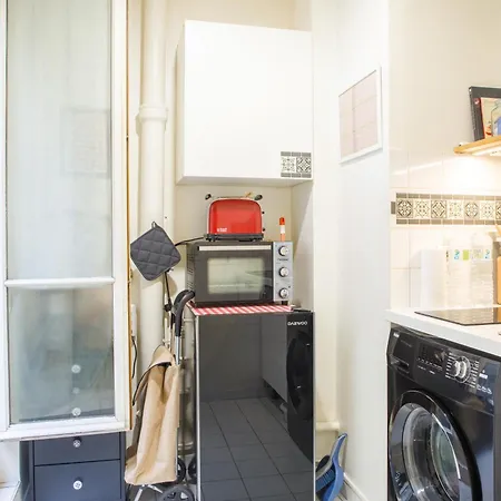 Warm & Inviting 1bd - Montmartre! *